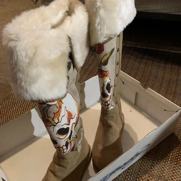 Ed hardy boots - Picture 2 of 4